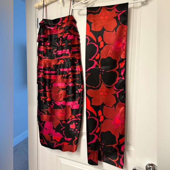 JS Collections Elegant Tiered Bodycon Dress - Black, Pink, Red & matching shawl - Picture 1 of 9